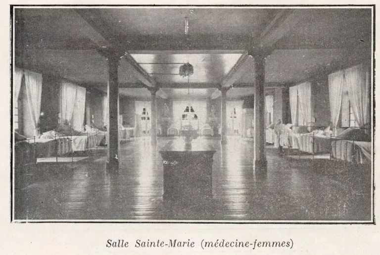 Hotel-Dieu-salle-Ste-Marie-1024x686