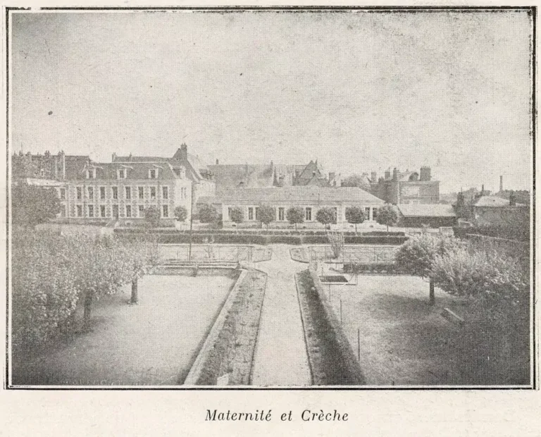 maternite-et-creche-de-Hotel-Dieu-1024x826